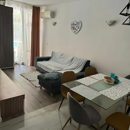 Апартамент На Солнечном Берегу Sunny Beach Exterior photo